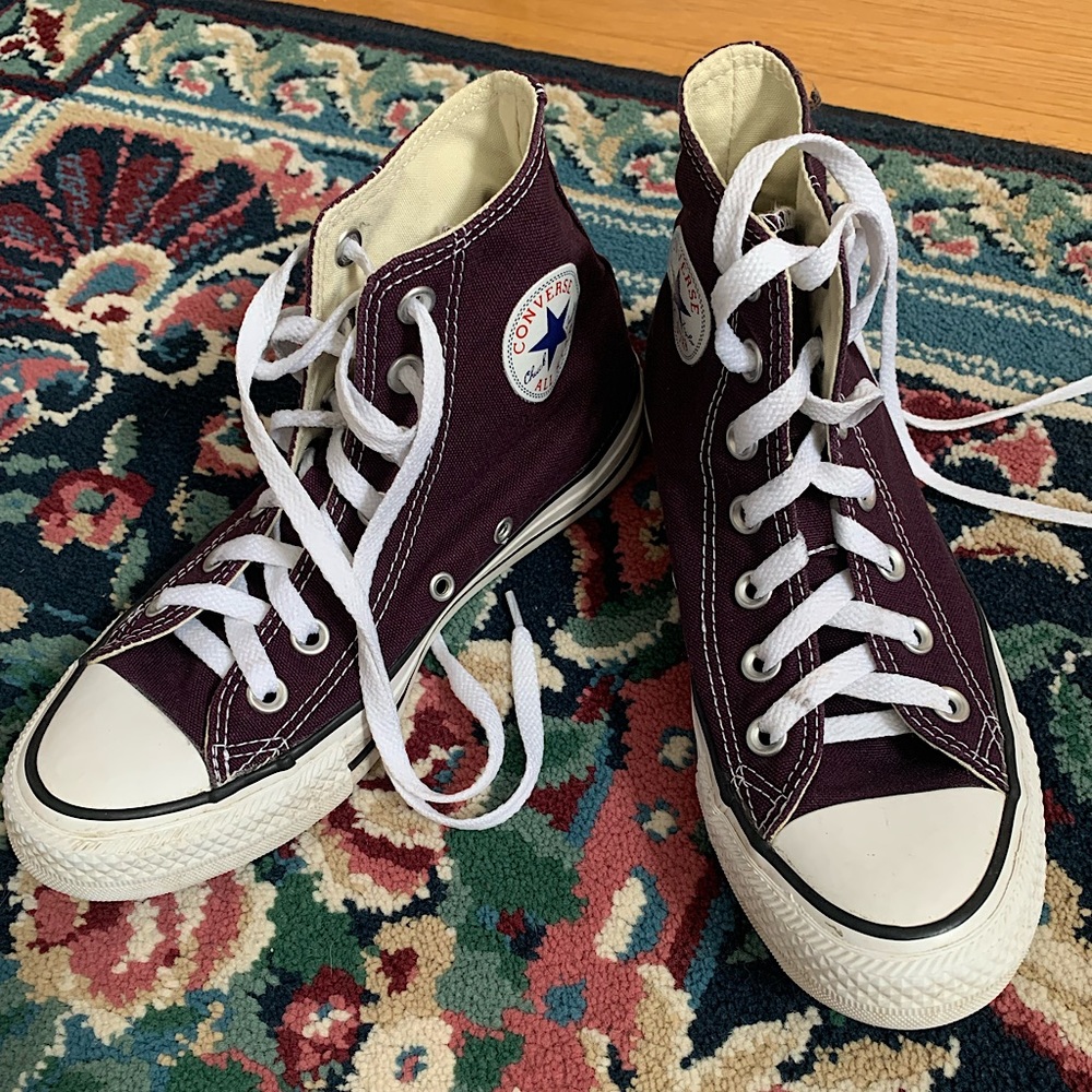 Purple high top Converse size 6 women’s